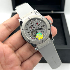 HUB MASTER PLUS PREMIUM AUTOMATIC WATCH WITH BOX