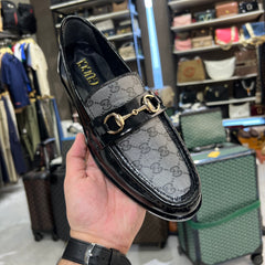 L-V LOAFERS with simple box