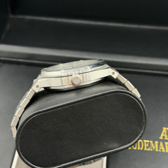 AP MASTER PLUS WATCH WITH BOX