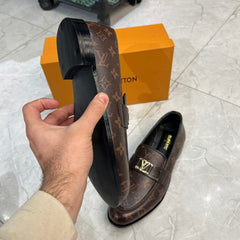 L-v LOAFERS with simple box