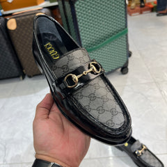L-V LOAFERS with simple box