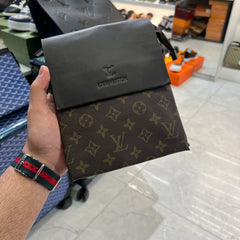 Classic Shoulder Bag