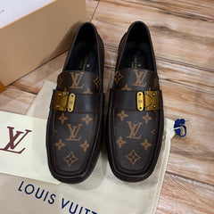 Premium Moccasin