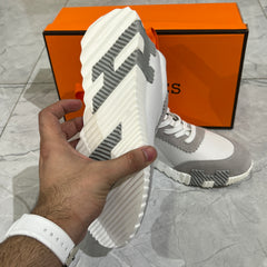 HIGH QUALITY HRMS sneakers