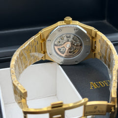 AP MASTER PLUS WATCH WITH BOX
