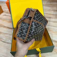 Trendy pouch premium Bag