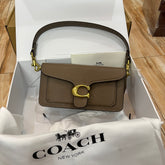 COACH 20 size High quality Ladies bag LB03w