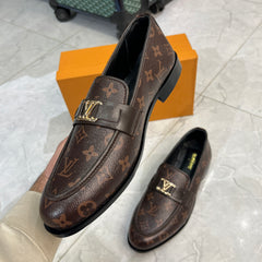 L-v LOAFERS with simple box