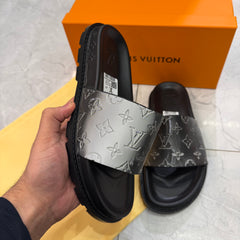 PREMIUM IMPORTED SLIDE WITH BOX HQS