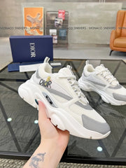 GU HIGH QUALITY SNEAKERS