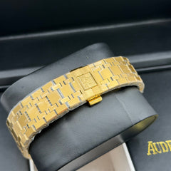 AP MASTER PLUS WATCH WITH BOX