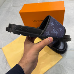 PREMIUM IMPORTED SLIDE WITH BOX HQS