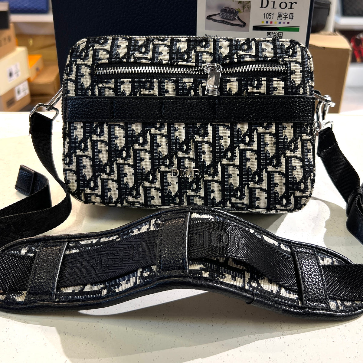 DIR Classic Shoulder Bag