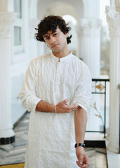 CLASSIC OFF-WHITE  EMBROIDERY KURTA