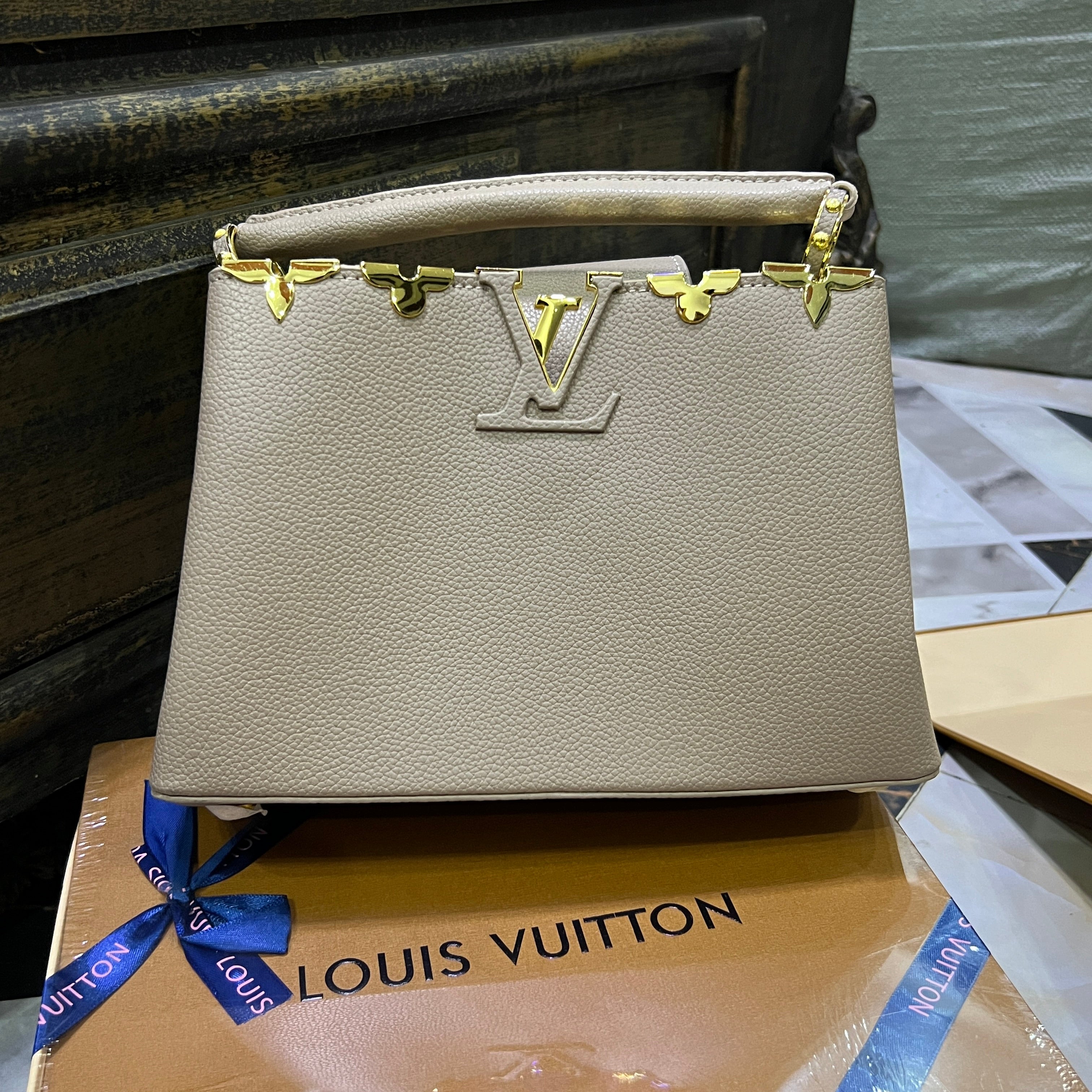 High quality Ladies bag with box LB03w