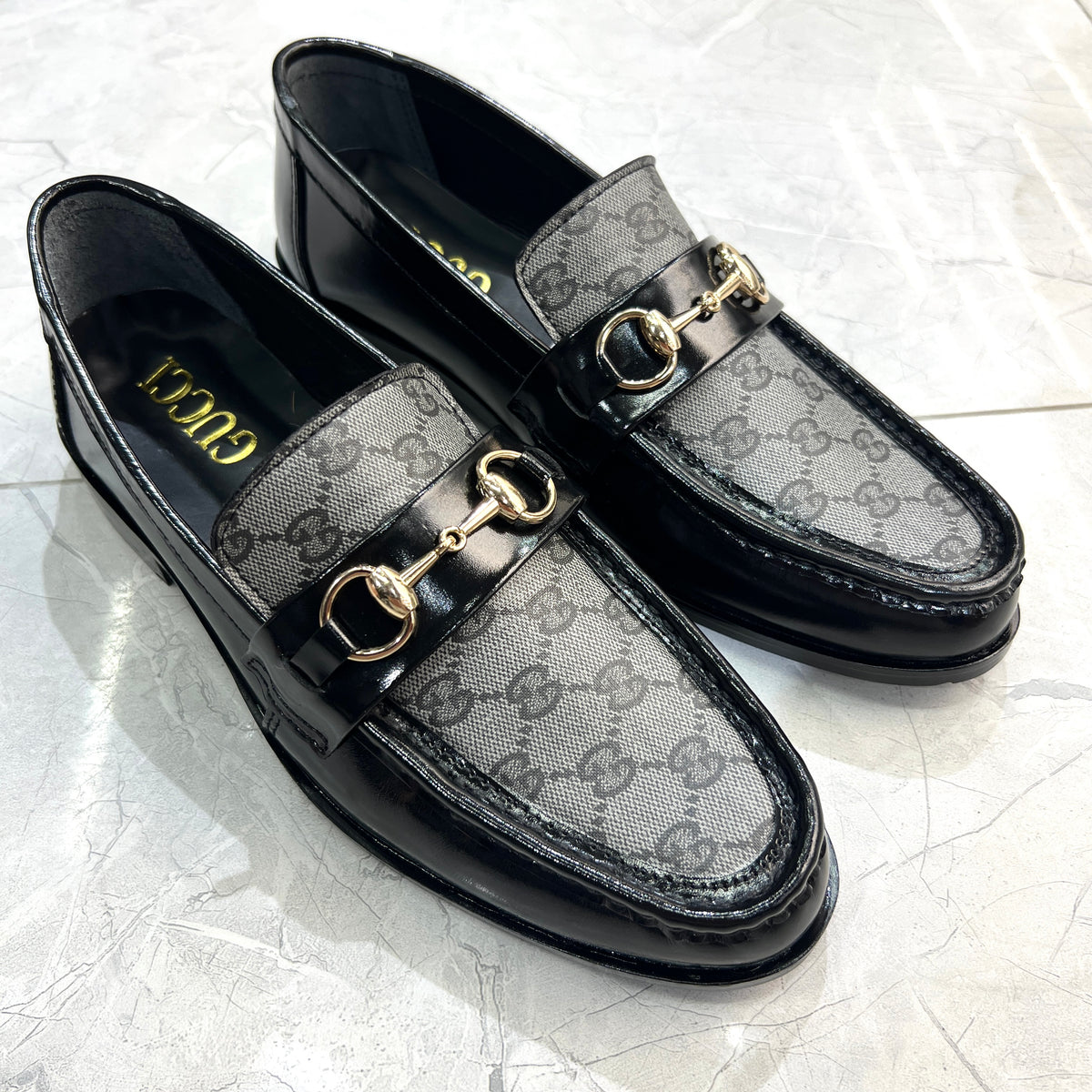 L-V LOAFERS with simple box