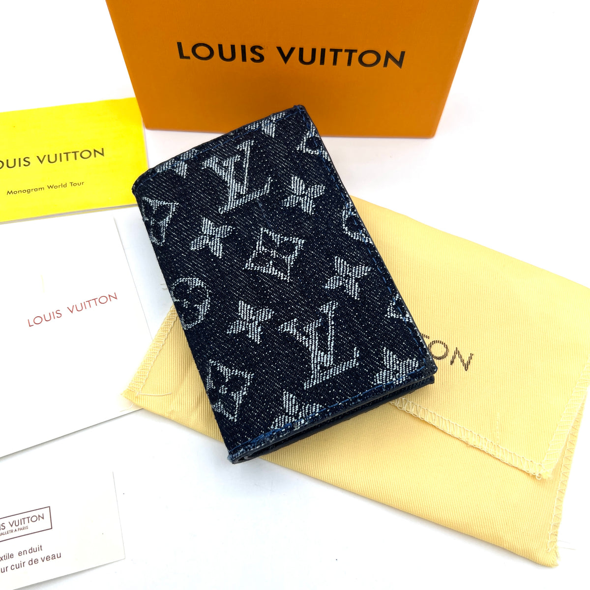 Premium Card holder CHP WAL