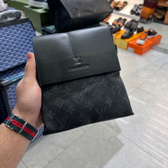 Classic Shoulder Bag