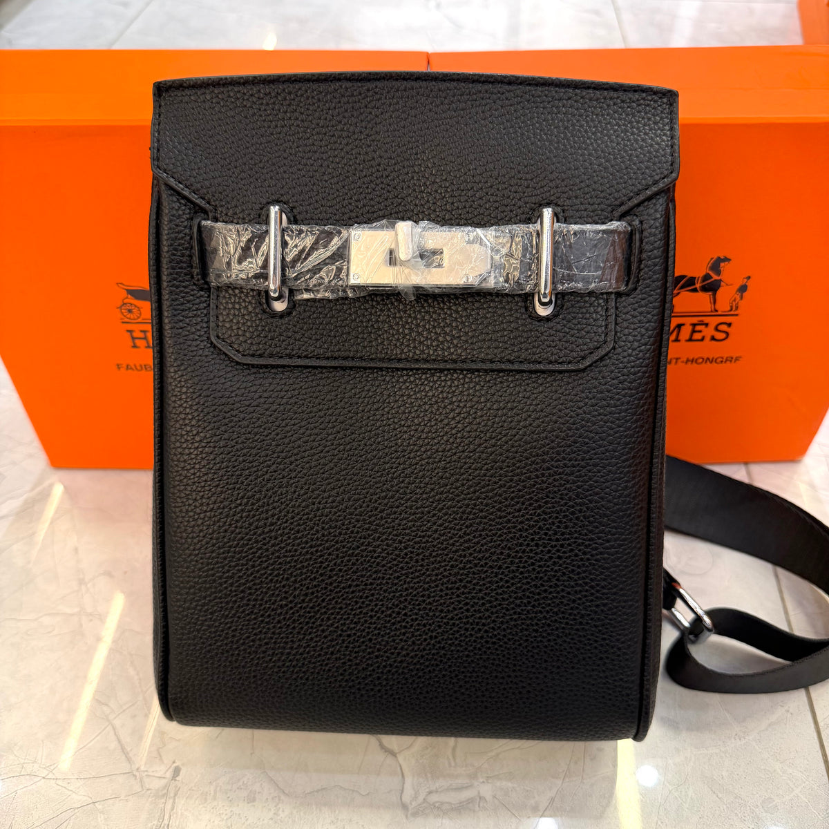HRMS Classic Shoulder Bag