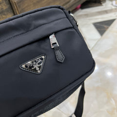 Tommy Classic Shoulder Bag
