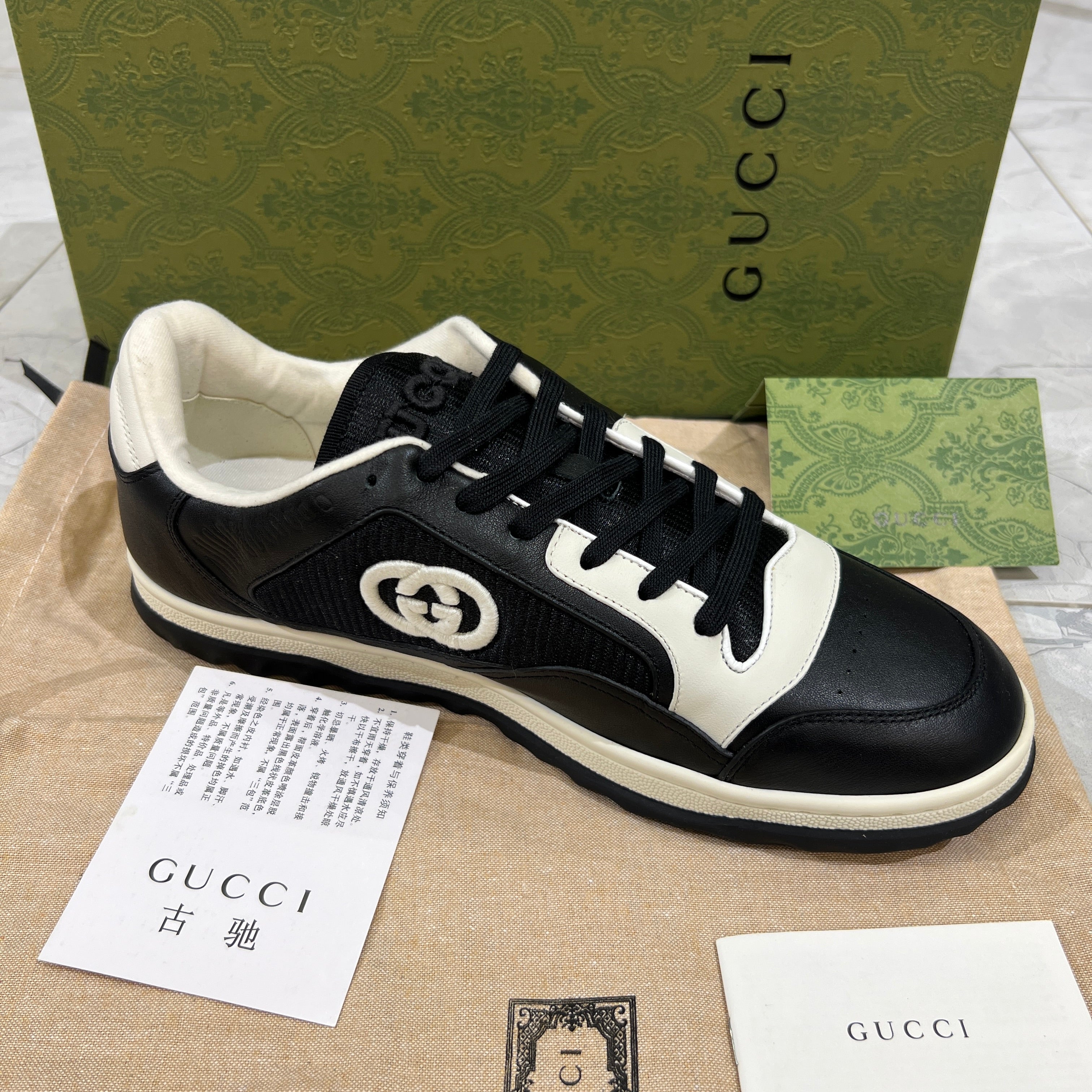 GU HIGH QUALITY SNEAKERS
