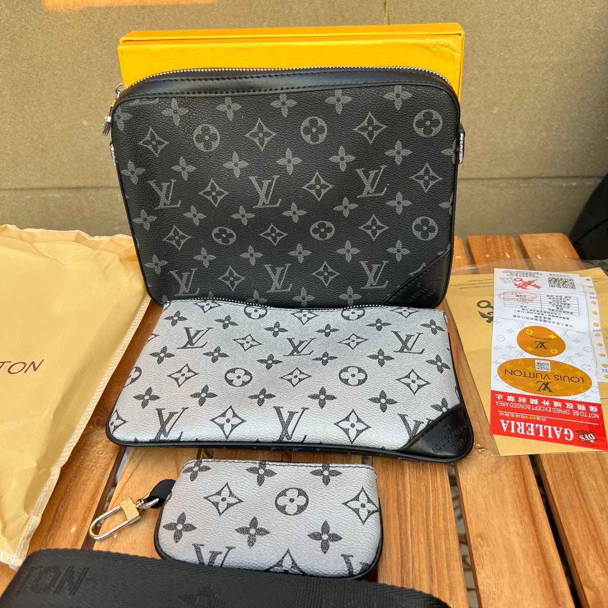 L-v Trio Shoulder Bag with box
