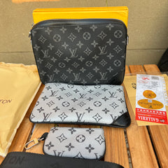 L-v Trio Shoulder Bag with box