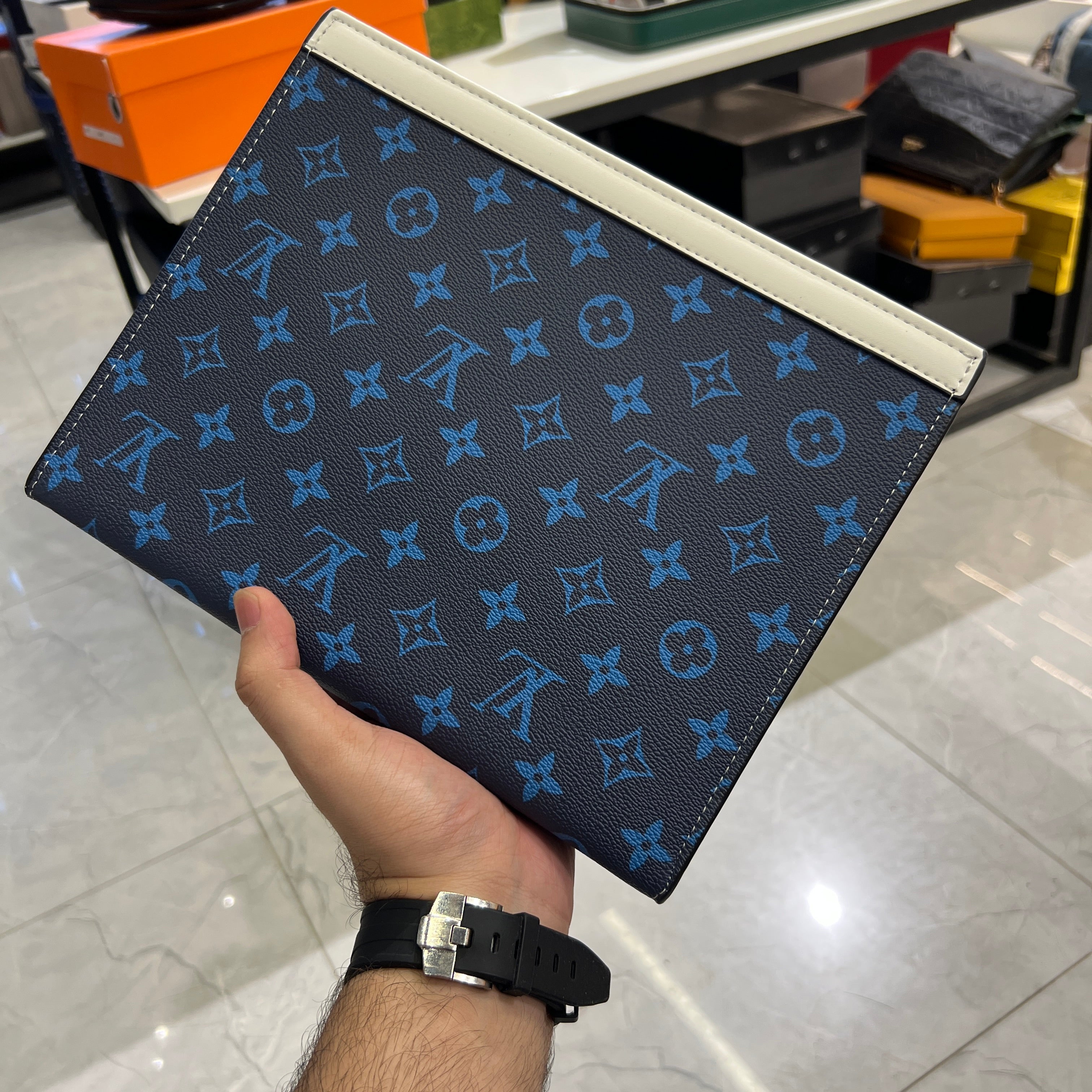 Trendy pouch premium Bag