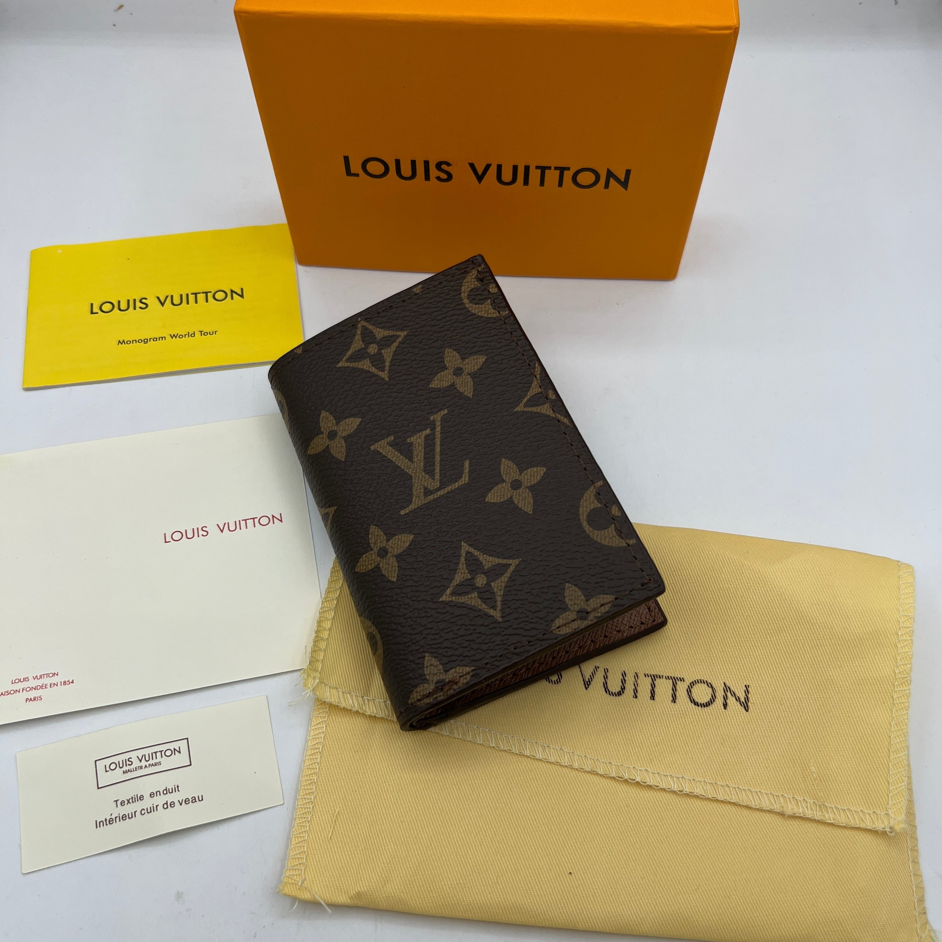 Premium Card holder CHP WAL