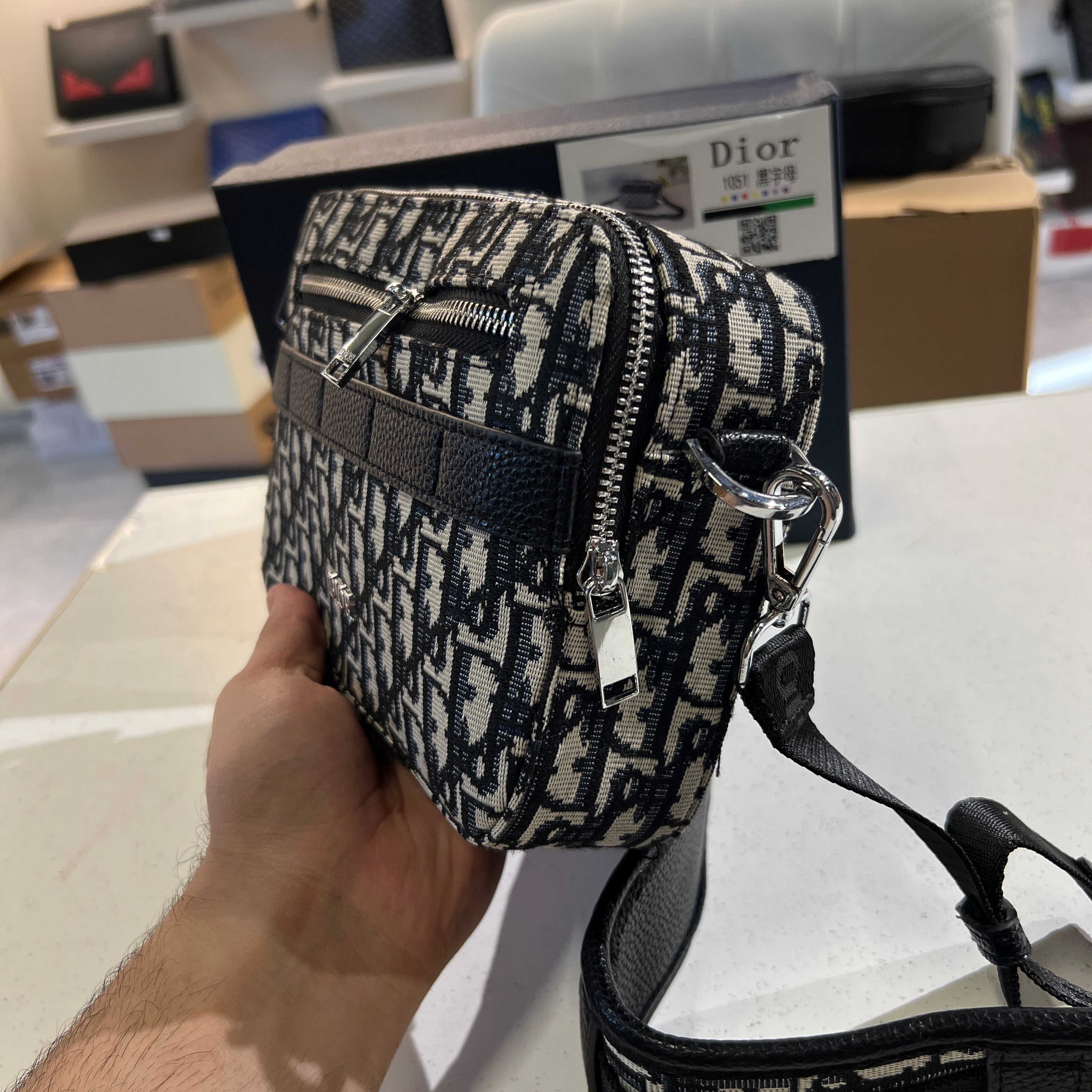 DIR Classic Shoulder Bag