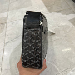 Trendy pouch premium Bag