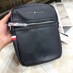 Tommy Classic Shoulder Bag