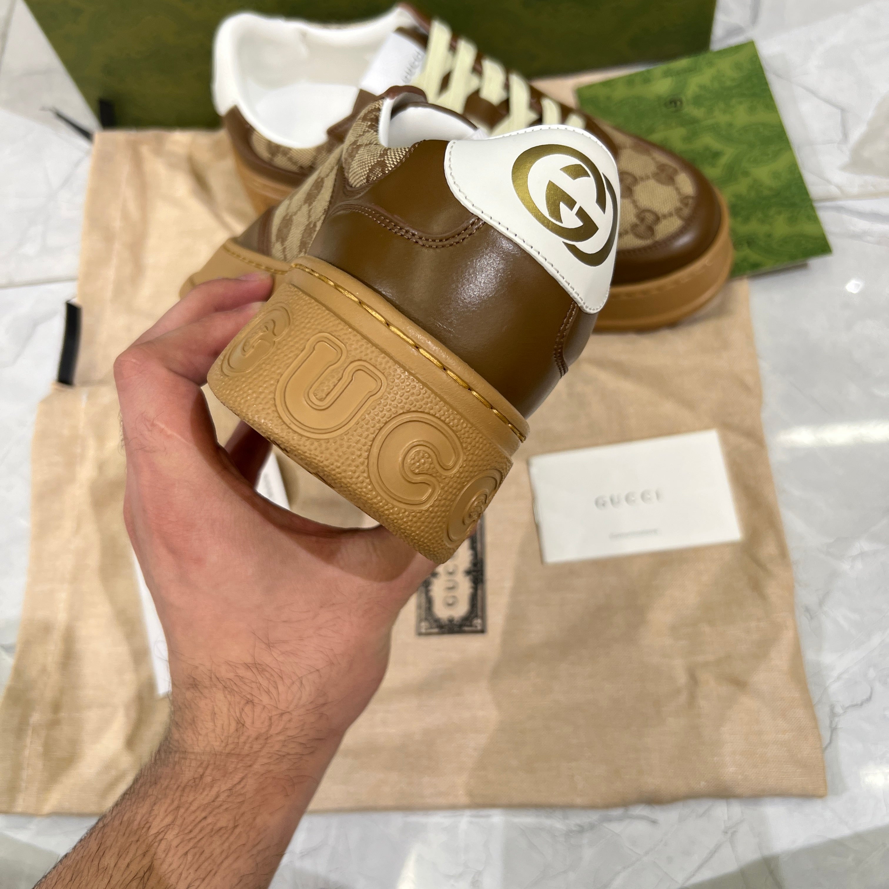 GU HIGH QUALITY SNEAKERS