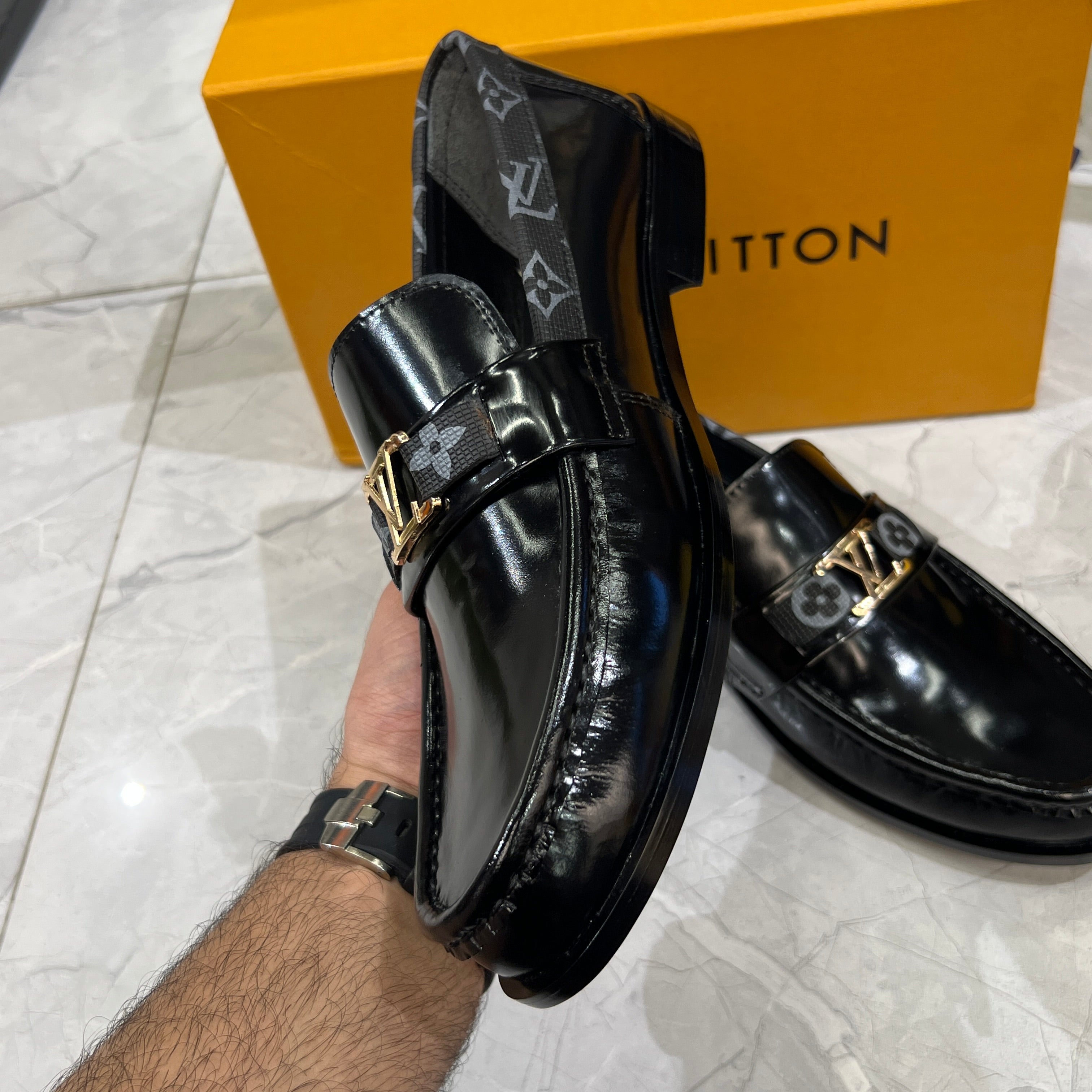 L-V LOAFERS pk