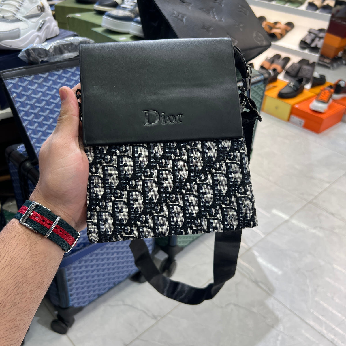 Classic Shoulder Bag
