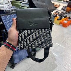 Classic Shoulder Bag