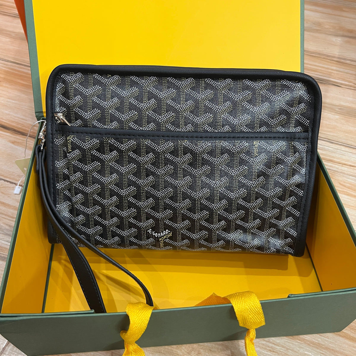 Trendy pouch premium Bag