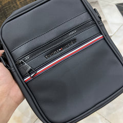 Tommy Classic Shoulder Bag