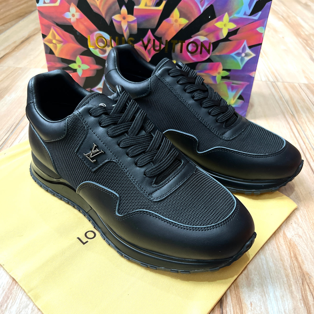 GU HIGH QUALITY SNEAKERS