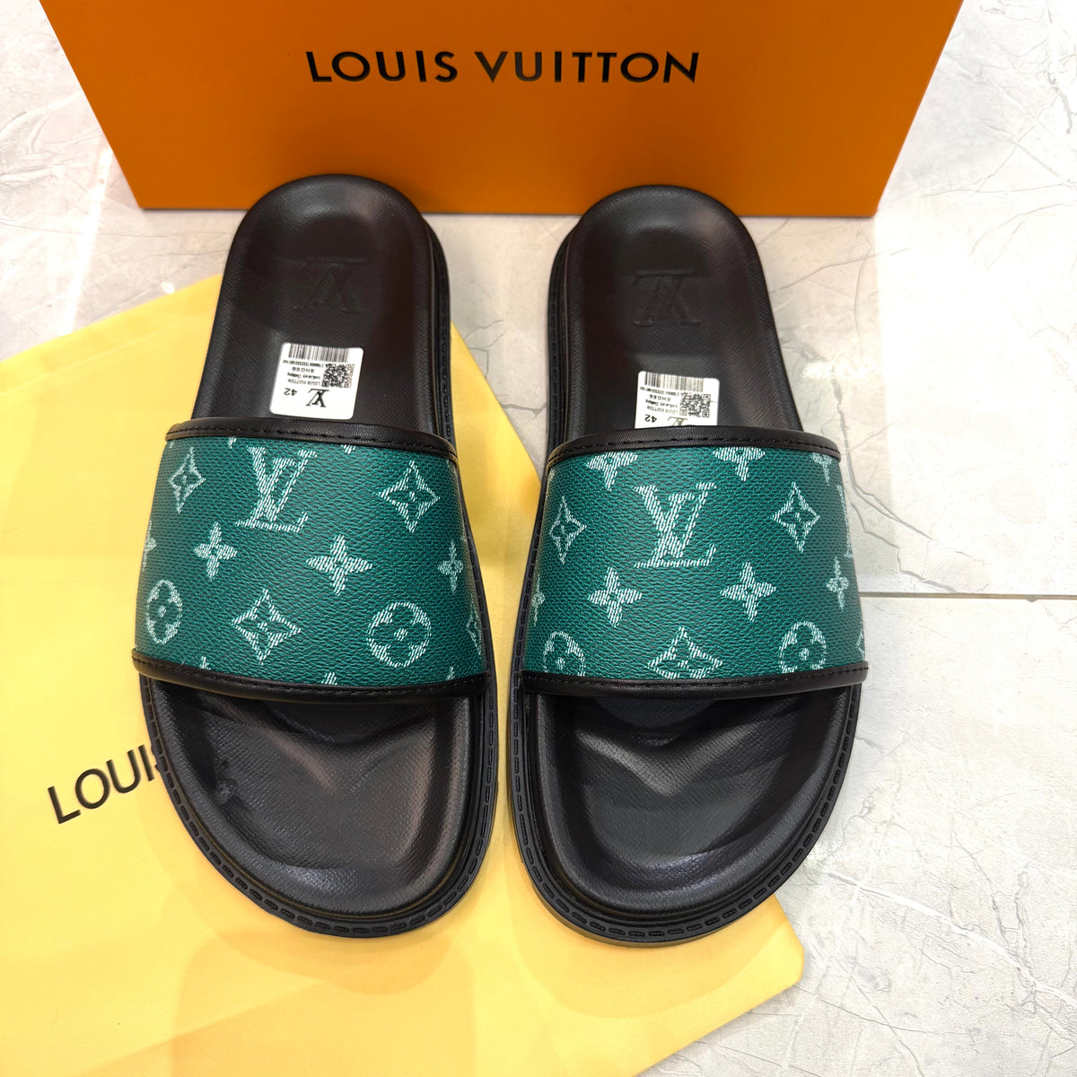 PREMIUM IMPORTED SLIDE WITH BOX HQS