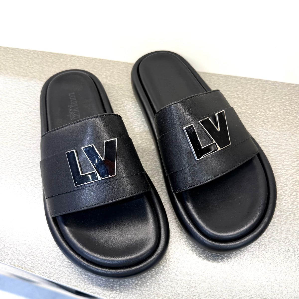 PREMIUM IMPORTED SLIDE WITH BOX HQS