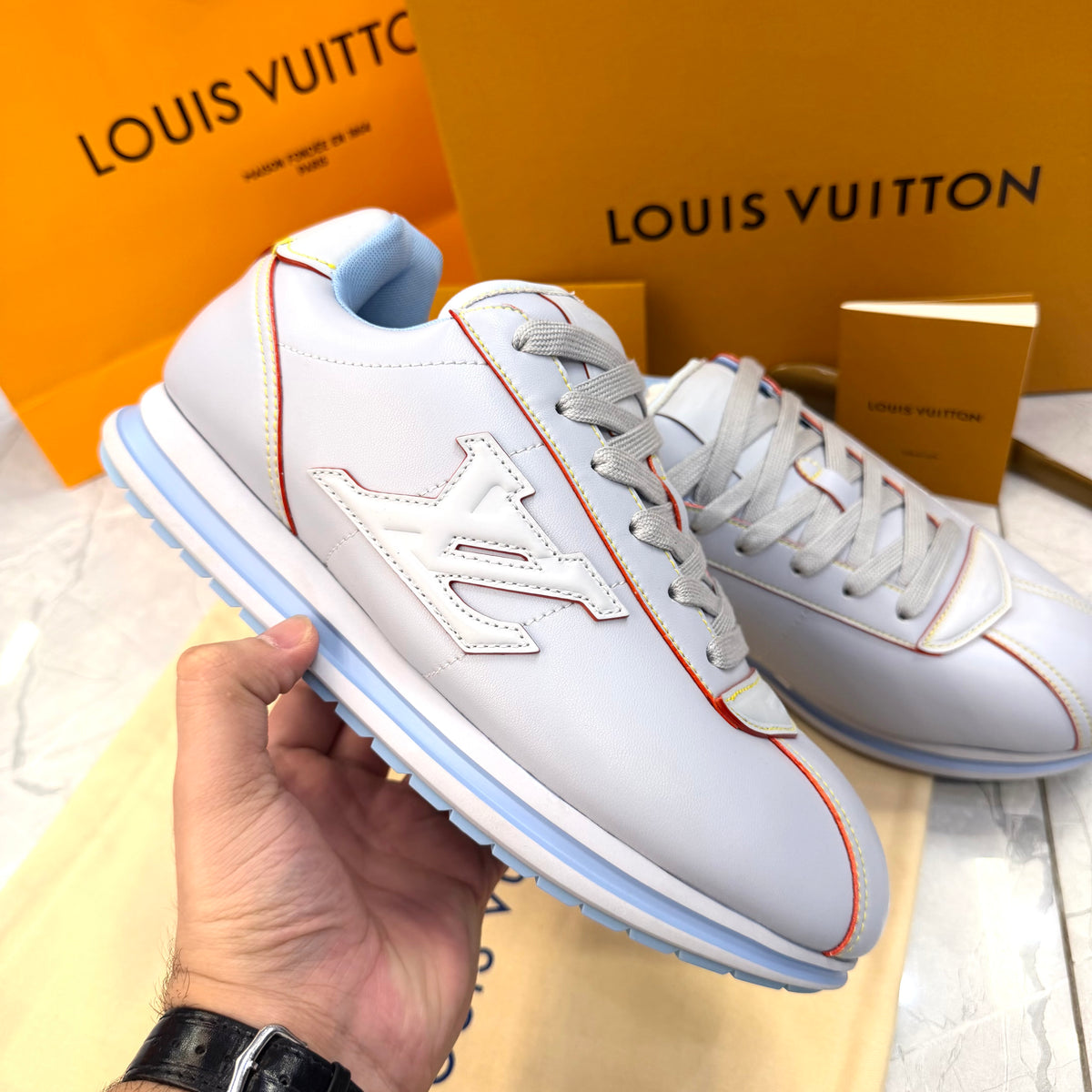 GU TOP QUALITY SNEAKERS