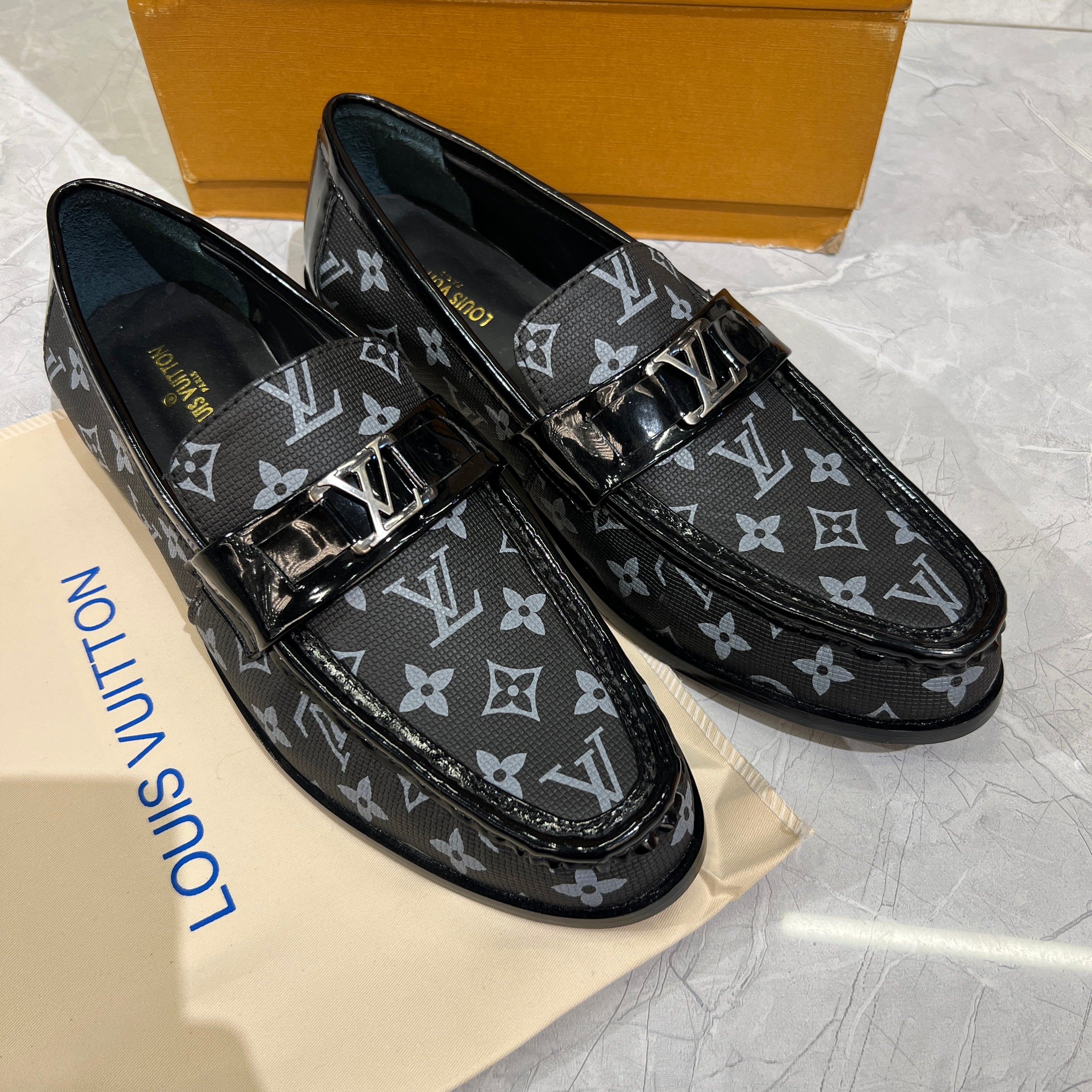 L-V LOAFERS pk