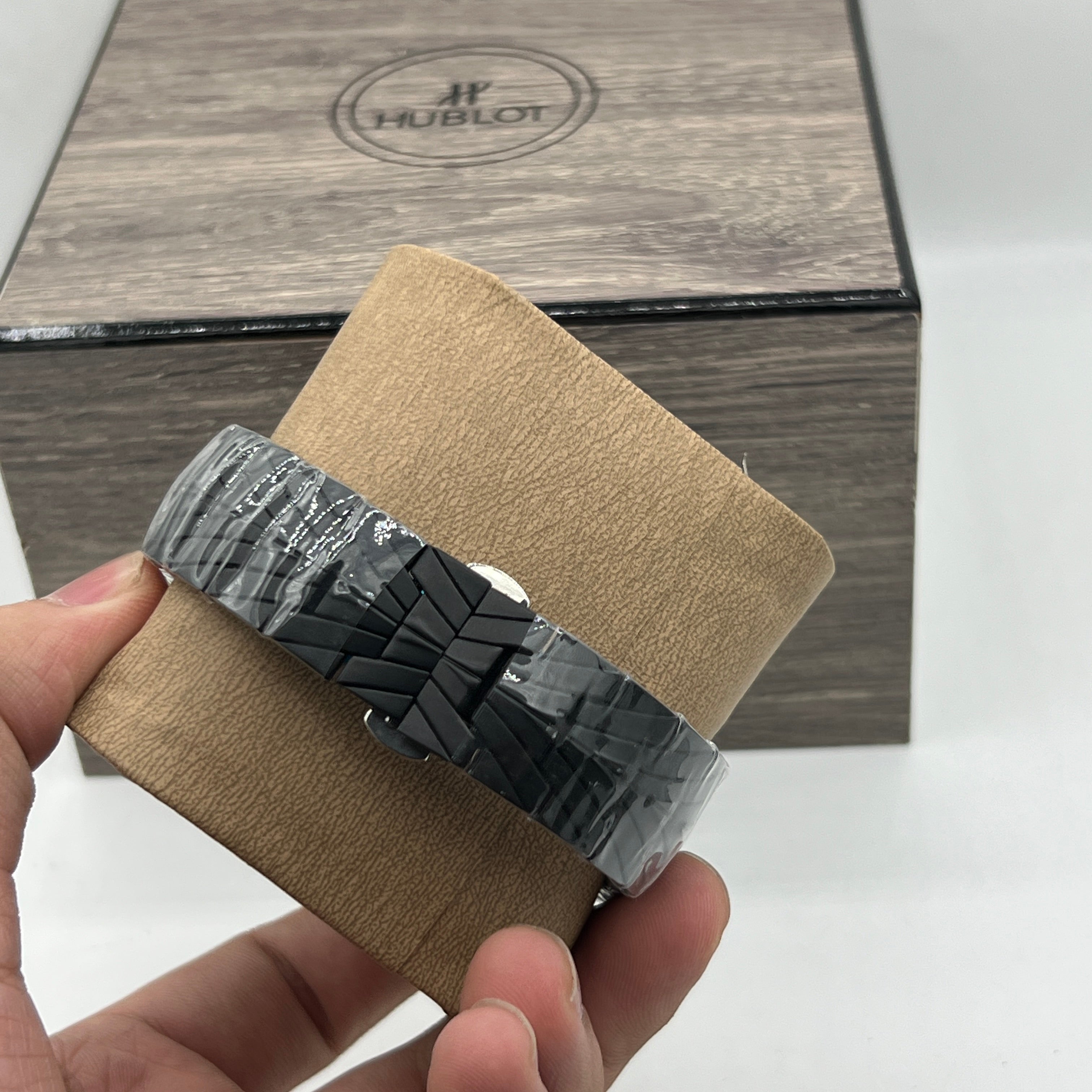 Hub watch Quartz