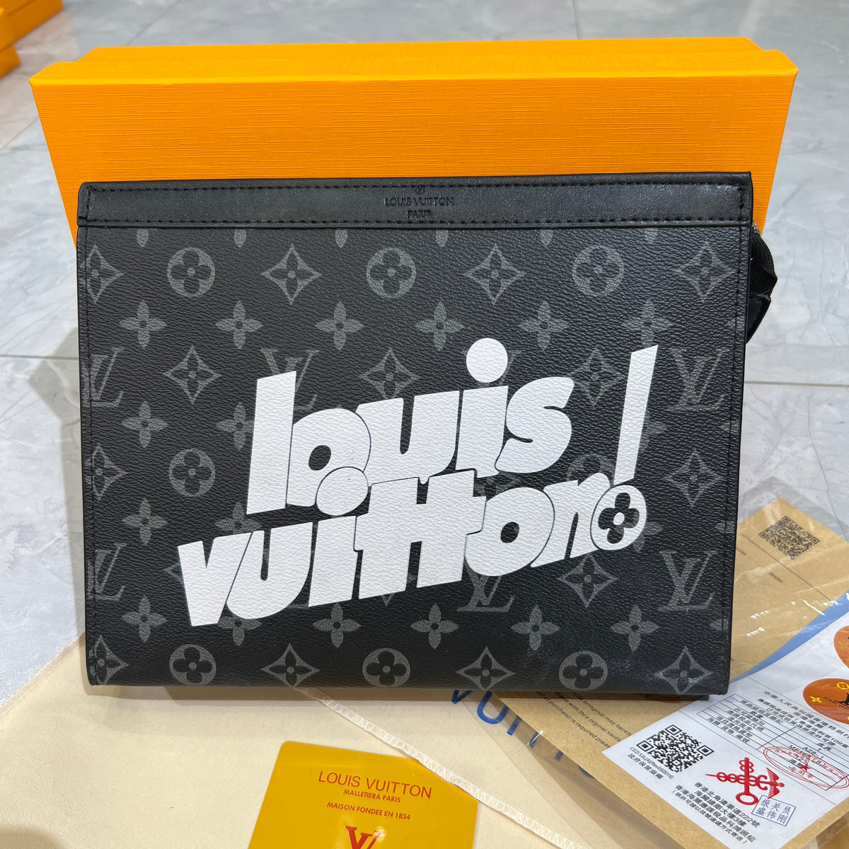 Trendy pouch premium Bag with box