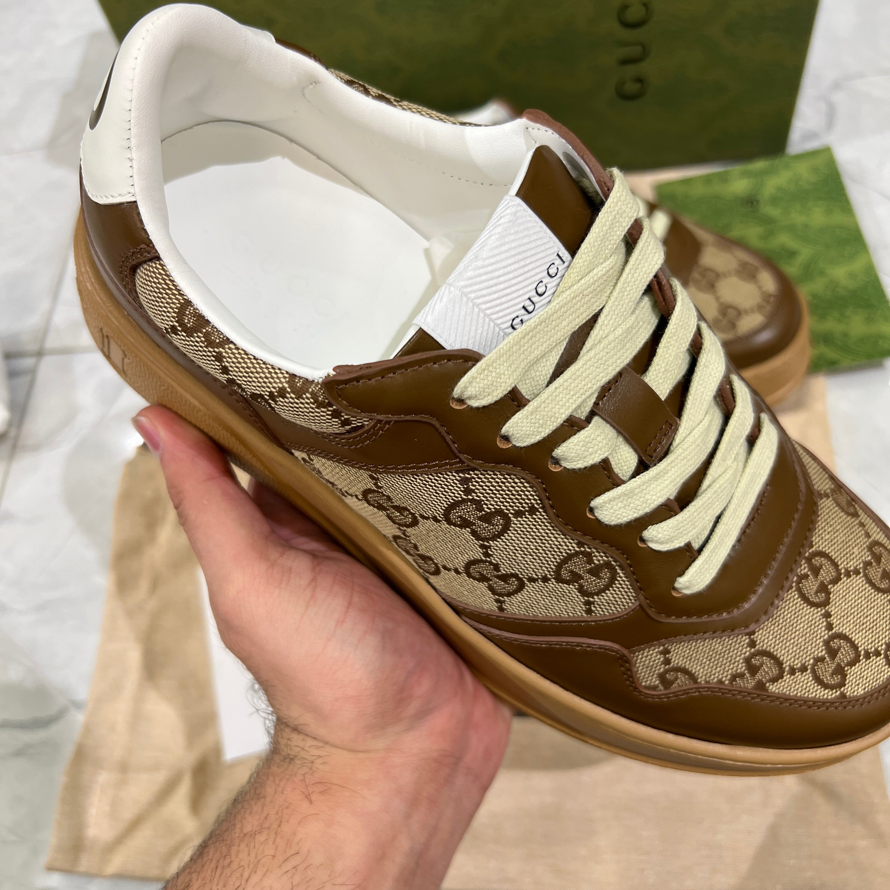 GU HIGH QUALITY SNEAKERS