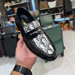 L-V LOAFERS with simple box