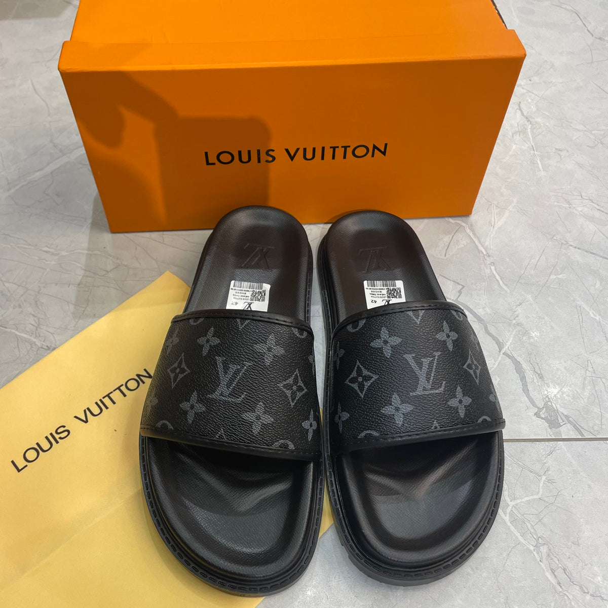 PREMIUM IMPORTED SLIDE WITH BOX HQS