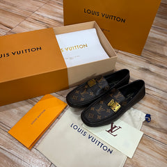 Premium Moccasin