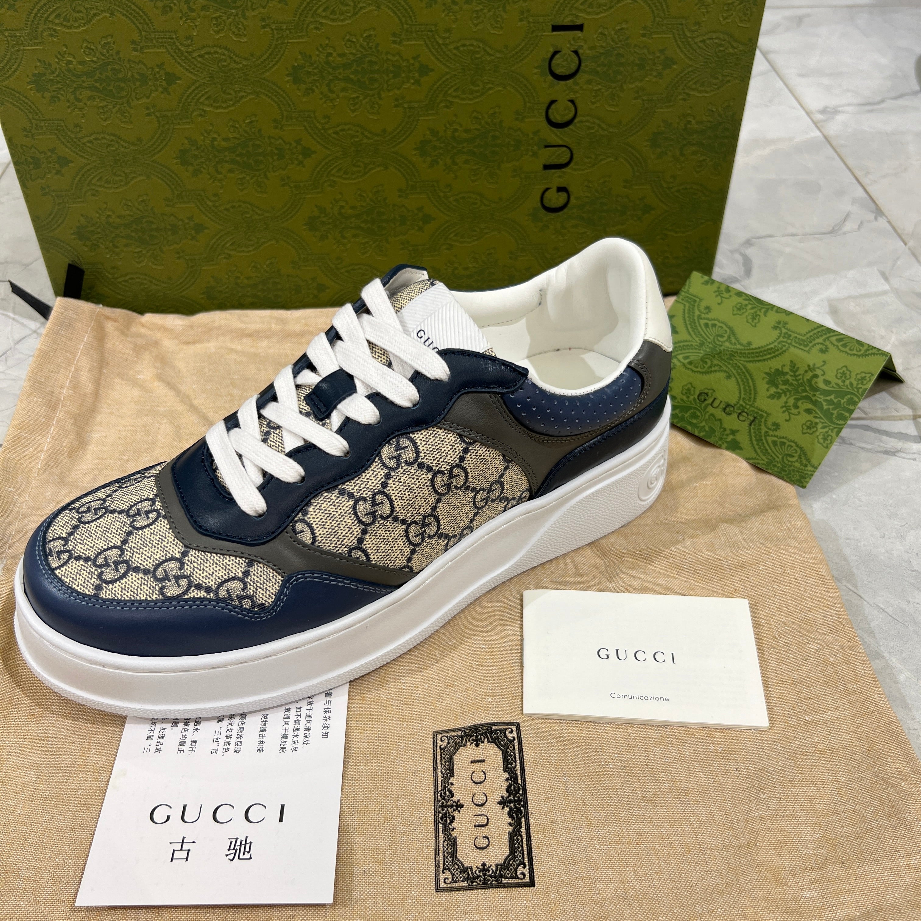 GU HIGH QUALITY SNEAKERS